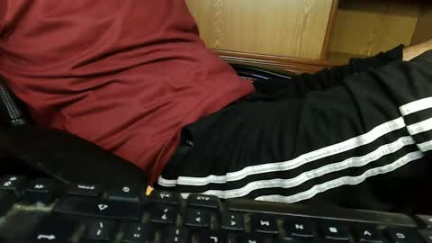 Snapshot of burlymonster chatting on September 8, 7:02 pm Hairy Arabian online show from September 8, 7:02 pm