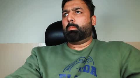 Snapshot of burlymonster chatting on February 11, 1:51 pm Hairy Arabian online show from February 11, 1:51 pm