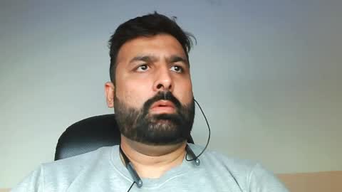 Snapshot of burlymonster chatting on February 26, 3:46 am Hairy Arabian online show from February 26, 3:46 am