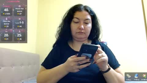 Snapshot of bustyemma chatting on February 13, 7:03 am Emma online show from February 13, 7:03 am