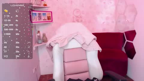 Snapshot of cailee_mansour chatting on September 11, 10:00 pm Cailee online show from September 11, 10:00 pm