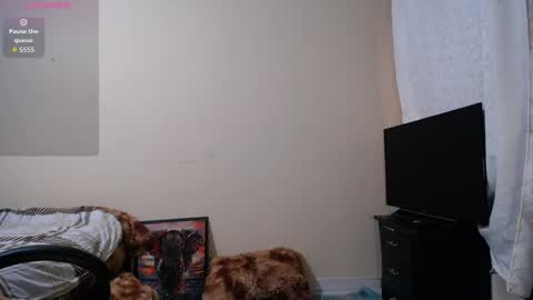 Snapshot of caliope_goddess1 chatting on September 15, 10:44 pm caliope_goddess1 online show from September 15, 10:44 pm