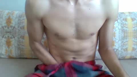 Snapshot of calvin_sexy_arab chatting on February 24, 3:20 pm calvin_sexy_arab online show from February 24, 3:20 pm