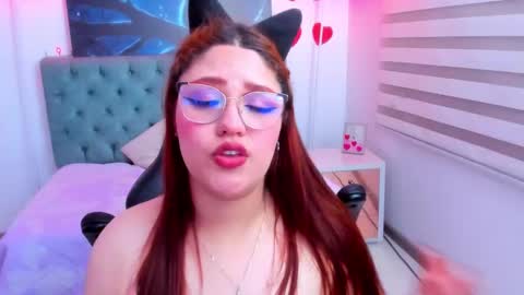 Snapshot of camiila_osorio chatting on March 12, 6:51 am Camila Osorio online show from March 12, 6:51 am