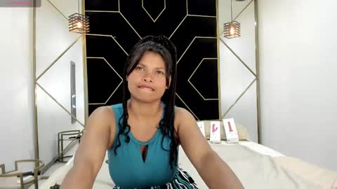 CamiilaReyes online show from February 24, 5:31 pm