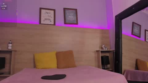 camila__montes online show from September 16, 1:13 pm