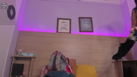 camila__montes online show from September 9, 12:38 pm