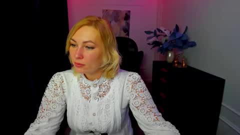 camilafatem online show from September 8, 7:35 pm