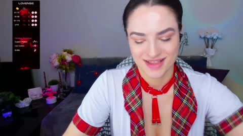 Snapshot of camilla__1one chatting on February 5, 4:27 am camilla__1one online show from February 5, 4:27 am