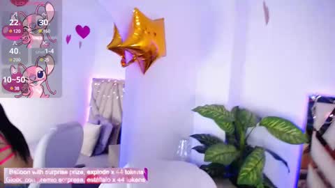 Snapshot of camille_halls chatting on March 6, 10:09 am Camille online show from March 6, 10:09 am