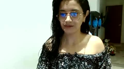 Snapshot of canddysexxx_ chatting on January 9, 12:35 am Carolina online show from January 9, 12:35 am