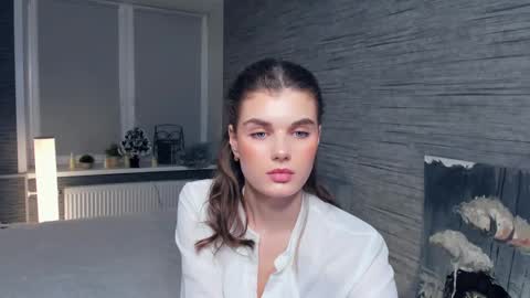 Flora online show from January 29, 1:37 am