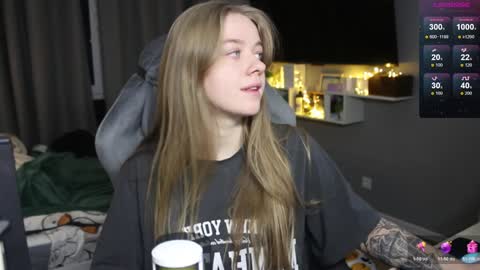 Megan online show from December 18, 3:11 pm