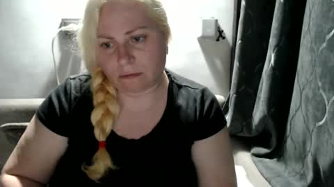 Laura online show from March 8, 10:24 pm