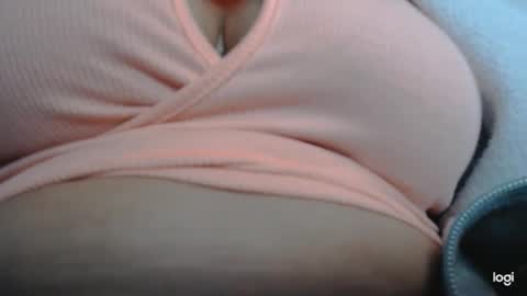candymilfff online show from December 17, 6:45 am