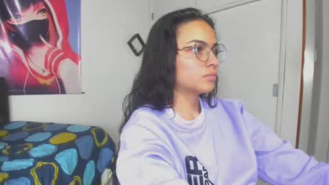 Snapshot of canelita_love221941 chatting on March 8, 5:43 pm canela online show from March 8, 5:43 pm