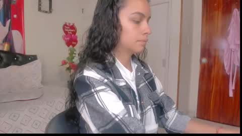 Snapshot of canelita_love221941 chatting on February 15, 2:00 pm canela online show from February 15, 2:00 pm
