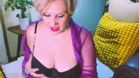 Carmen online show from January 7, 10:01 am