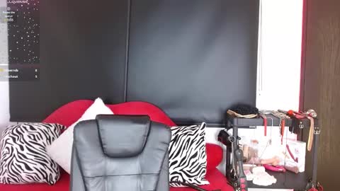Snapshot of carolaine69_ chatting on March 4, 5:34 pm Caroline online show from March 4, 5:34 pm
