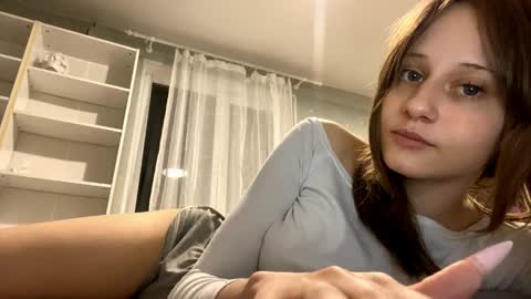 Elizabeth online show from September 18, 7:18 pm
