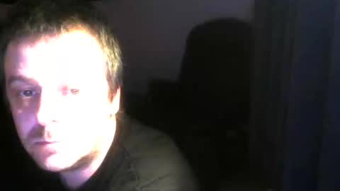 Snapshot of caseurdecue chatting on January 5, 3:32 am AllenGallant online show from January 5, 3:32 am