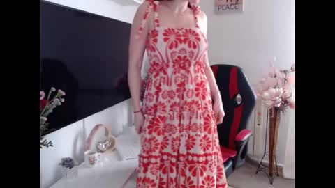 Snapshot of casperlove69 chatting on February 10, 10:31 am Alice online show from February 10, 10:31 am