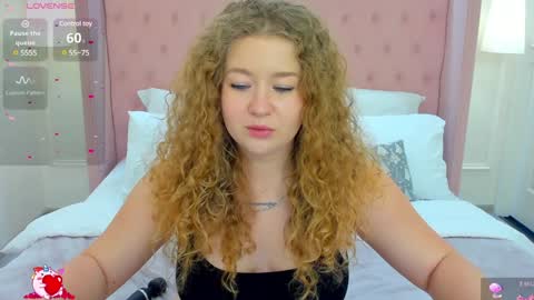 Snapshot of cassieride chatting on January 19, 9:55 am Curly online show from January 19, 9:55 am