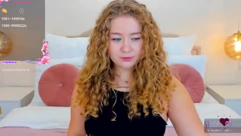Snapshot of cassieride chatting on September 19, 12:20 pm Curly online show from September 19, 12:20 pm