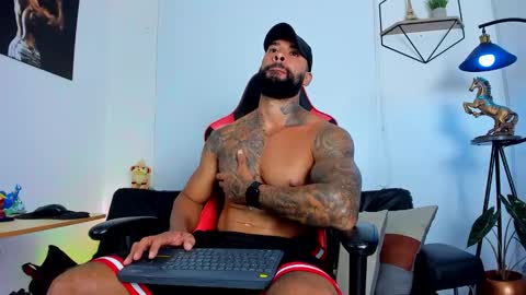 Matheo Brown online show from February 17, 7:44 pm