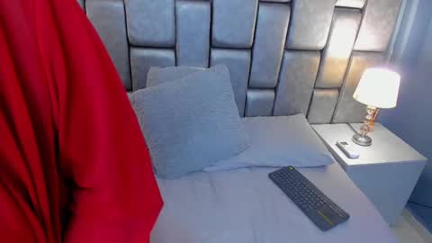 Cata Joness  My schedule 2200 - 0500 GMT -5 online show from September 13, 4:59 am