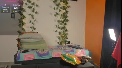 Snapshot of cataleya19__ chatting on January 25, 11:44 am cataleya19__ online show from January 25, 11:44 am