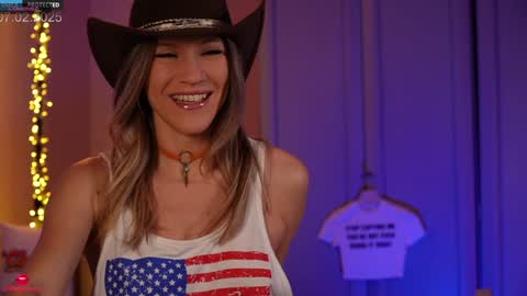 Snapshot of cathleenprecious chatting on February 7, 6:34 pm Cathleen online show from February 7, 6:34 pm