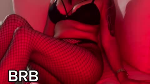 Snapshot of celeste_rouss_ chatting on March 4, 8:02 am Sofia Castrillon online show from March 4, 8:02 am