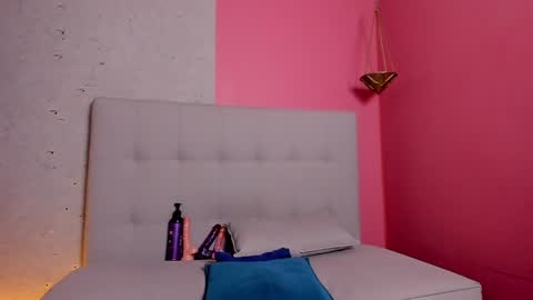 Snapshot of celestelewis_ chatting on February 7, 7:49 pm Celeste online show from February 7, 7:49 pm