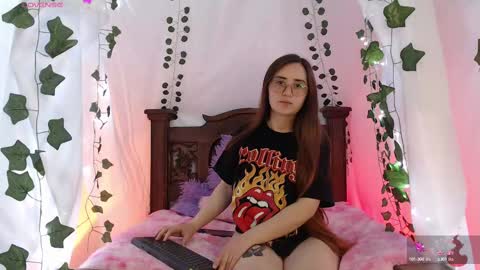 Hello guys my name is Sofi and Lizzie and  Vanessa online show from February 14, 6:34 am