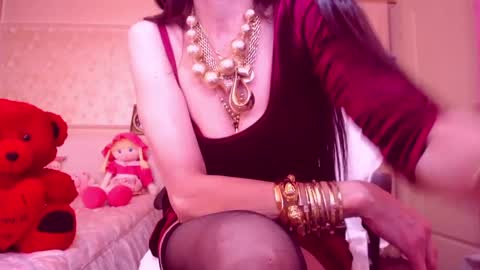 Cerise online show from February 19, 7:06 am