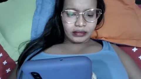 Snapshot of chantal99 chatting on February 23, 8:55 pm chantal99 online show from February 23, 8:55 pm