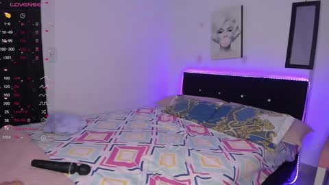 charlotte_hot47 online show from January 10, 1:53 am