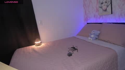 charlotte_hot47 online show from January 24, 11:12 pm
