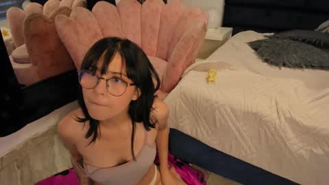 Charlotte online show from February 28, 11:01 pm