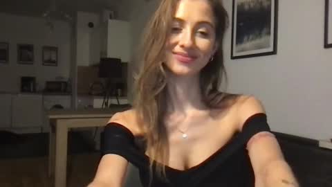 Snapshot of charlotte_roche chatting on March 5, 6:12 pm Charlotte Roche online show from March 5, 6:12 pm