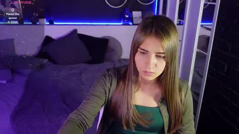 Snapshot of charmbianca chatting on February 23, 9:00 am Bianca online show from February 23, 9:00 am