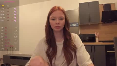 Em online show from February 5, 3:20 pm