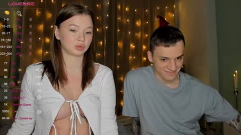 Em online show from December 22, 4:48 pm