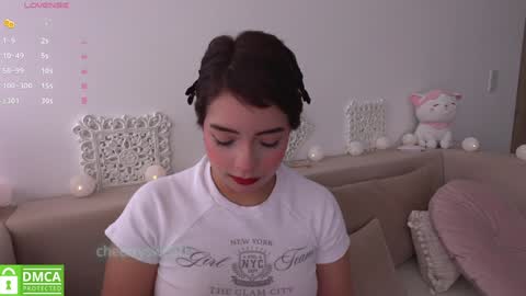 Snapshot of cheerrysweett chatting on January 25, 12:58 pm Baby Cherry online show from January 25, 12:58 pm