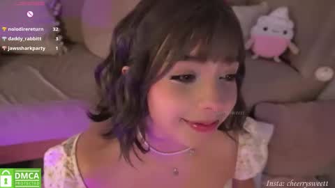Snapshot of cheerrysweett chatting on September 13, 3:53 am Baby Cherry online show from September 13, 3:53 am