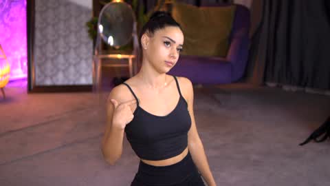 Selena online show from January 4, 7:55 pm