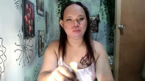 chescahotxxxl online show from March 3, 12:59 am