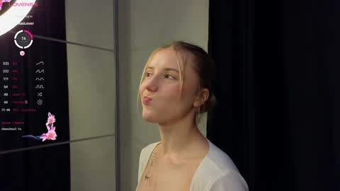 Arianaa Mourrr online show from January 14, 5:29 am