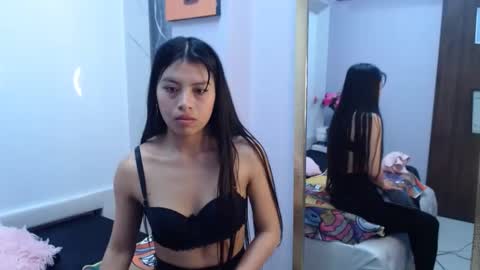 Snapshot of chloemartini_ chatting on January 19, 2:57 am ChloeSignup For Free Join my Fan Club online show from January 19, 2:57 am